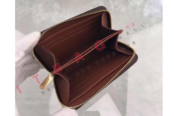 ̺   M60067