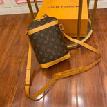 ���̺��� ��ũ �ڽ� M44877 