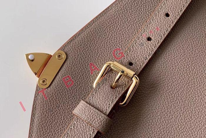 ���̺��� ����Ʈ��Ƽ�� ũ�ν� ��  M53940  