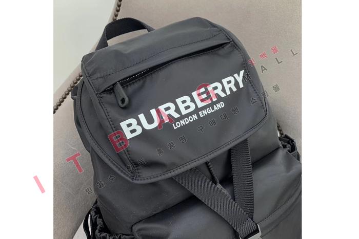 ������ ����   LU8026