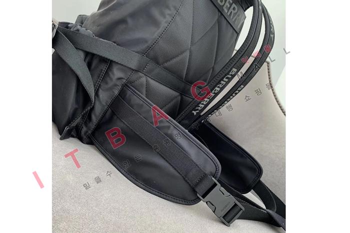 ������ ����   LU8026