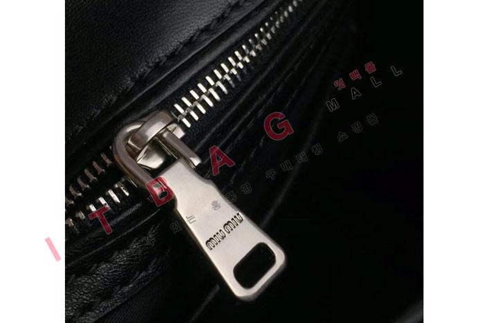 �̿�̿� ���׶� Ʈ�� ��� �� 5BD049  