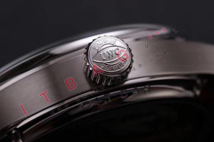 IWC �����ƽ     ����������      19541