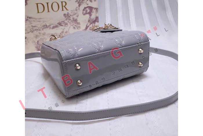 ��� ü�� �̴�  ���̵��  A8221-4
