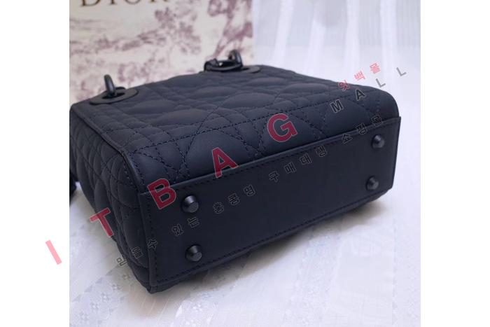 ��� ü�� �̴�  ���̵��  A8222
