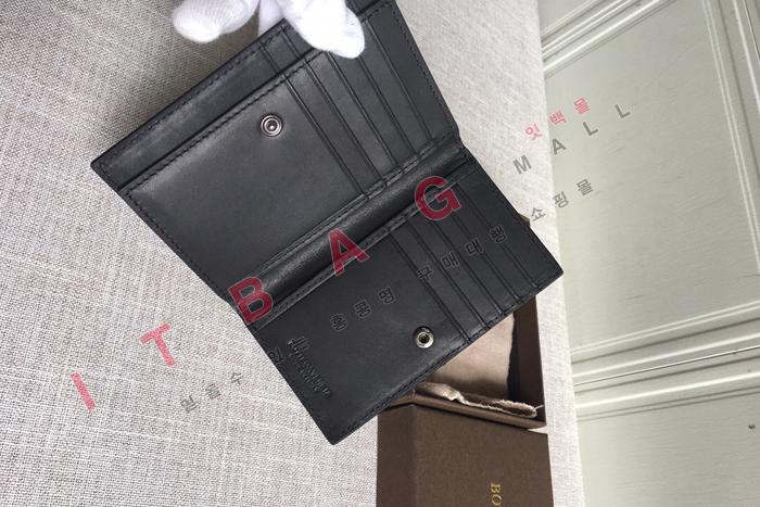 ���װ� ������  SF8017