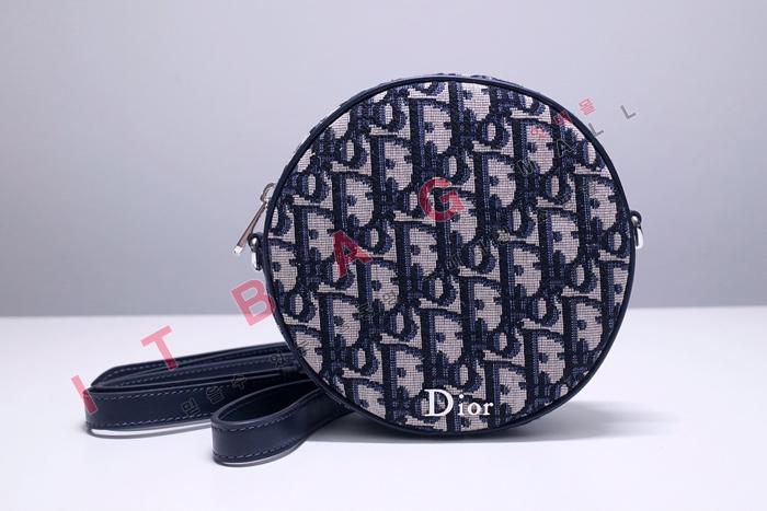 ��� �� ũ�ν��� DR90079 