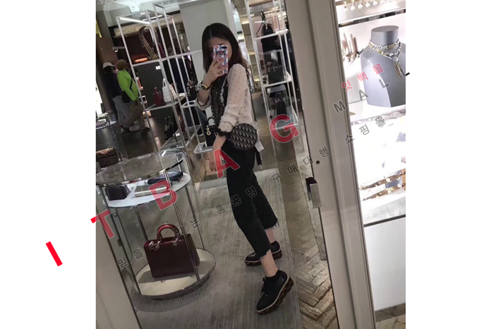 ��� �� ũ�ν��� DR90079 