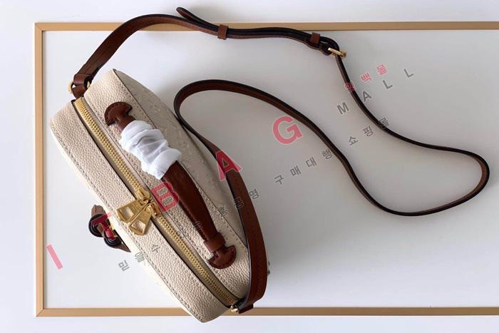 ���̺��� ������ ����� M44597 
