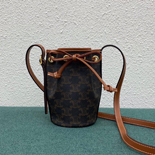 ������ �̴�  ��Ŷ �� J100492-1  