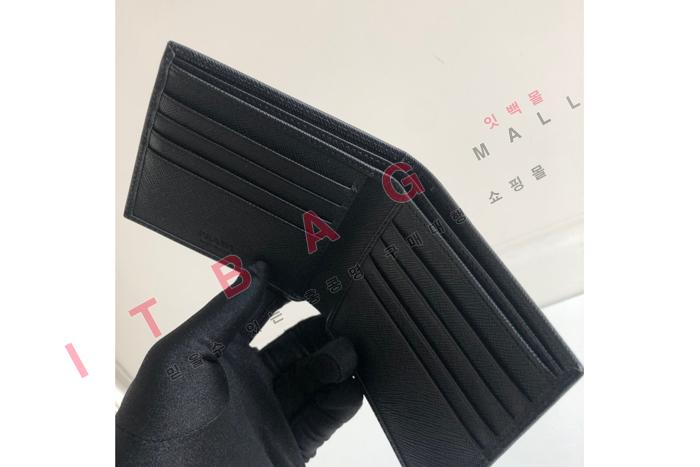����� ���� ������  2M0513-6