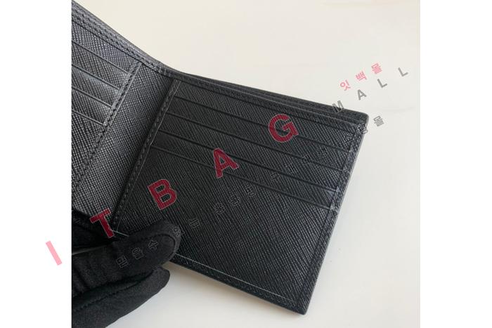 ����� ���� ������  2M0513-6