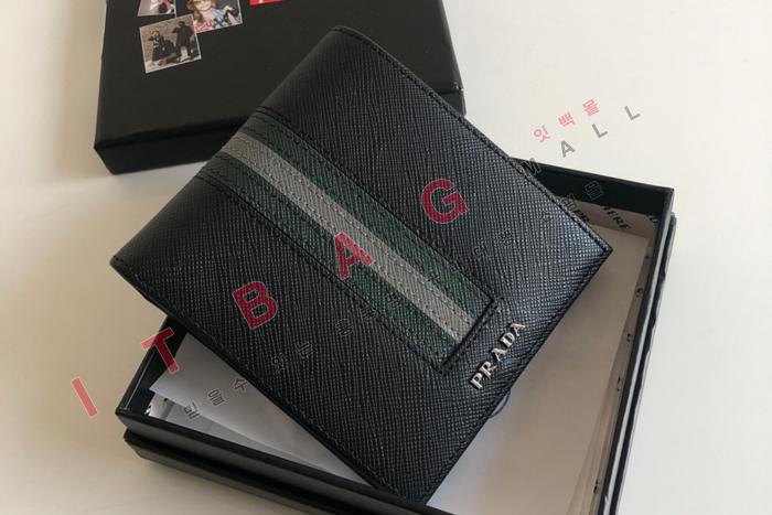 ����� ���� ������  2M0513-7