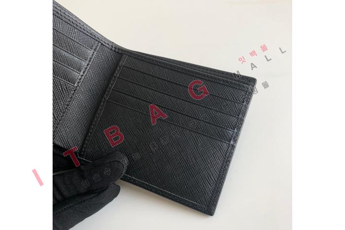 ����� ���� ������  2M0513-9