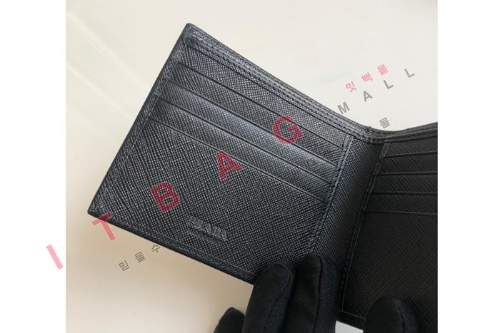 ����� ���� ������  2M0513-10