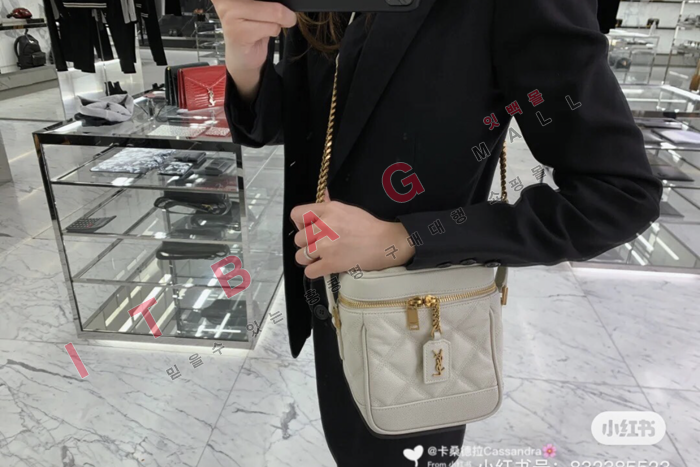 �Ի��ζ� 80s ����Ƽ �����  649779  