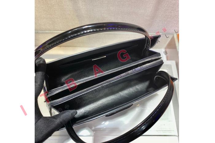 ����� �귯�õ� ��Ʈ��  1BA327 �����̾�