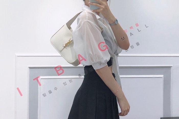 �Ի��ζ� ũ��Ŀ���� ȣ���� 657228-1