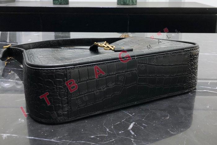 �Ի��ζ� �Ǿ�� ũ��Ŀ���� ȣ���� 657228-3