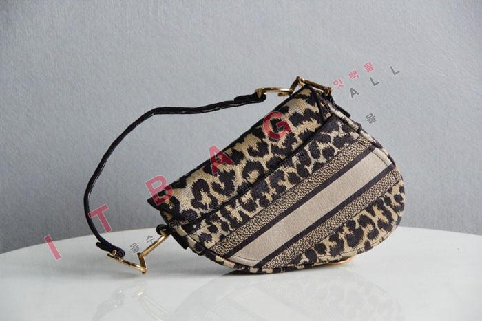 ��� �Ż�  �̵�  �����   DR90133