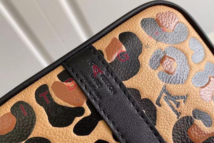 ���̺��� ���ǵ� �ݵѸ��� 25 �ڵ��  M58524-1 �����̾� 