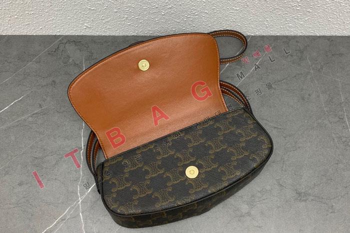 ������ Ÿ���� Ʈ������ Ŭ��ġ�� 101592 (S�ֻ��)