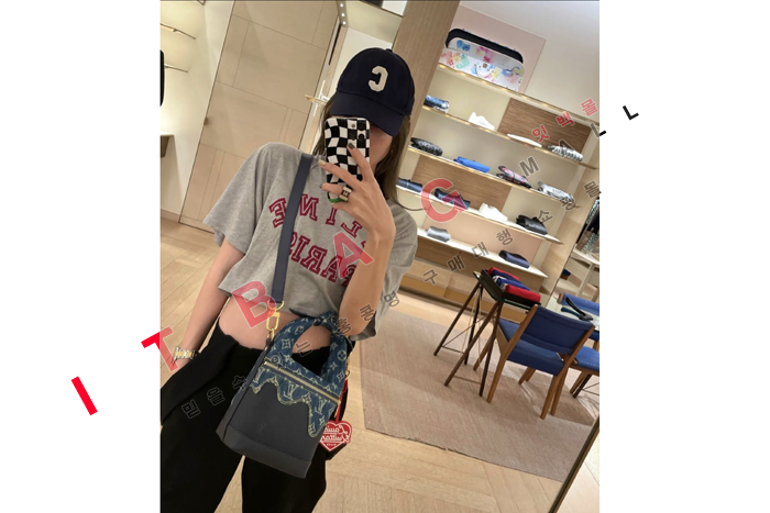���̺��� ���д��� ũ������   M45970 (S�ֻ��)