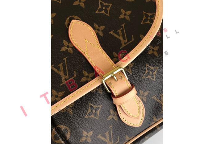 ���̺��� �������� ũ�ν���  M51273 (S�ֻ��)