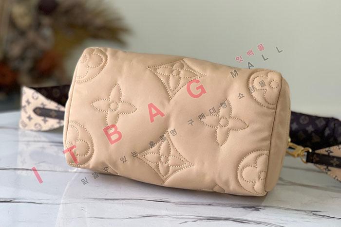 ���̺��� ���ǵ� �ݵѸ��� 25 ũ�ν���  M59008-1  (S��)