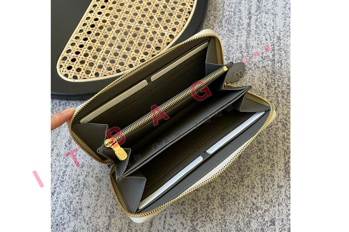 ���̺��� ũ���� �÷��� ���� ������   M81172