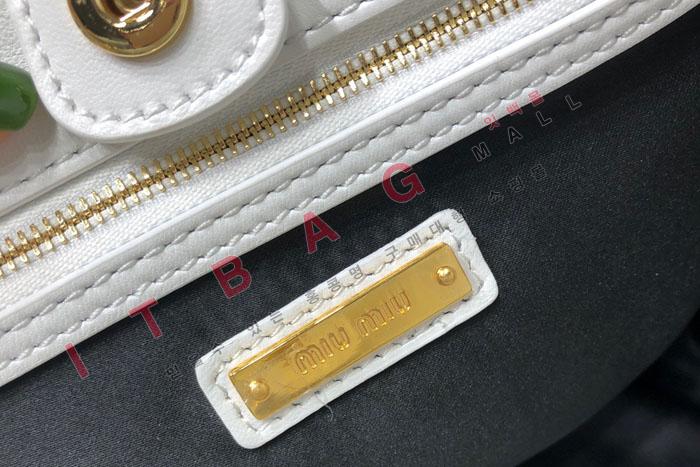 �̿�̿� Ŭ���� ���� ��Ʈ��  5BA067-4  (�����̾�)