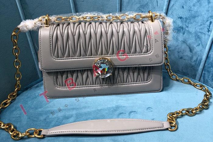 �̿�̿� ���׶� ť�� �����  5BD130-1  (�����̾�)