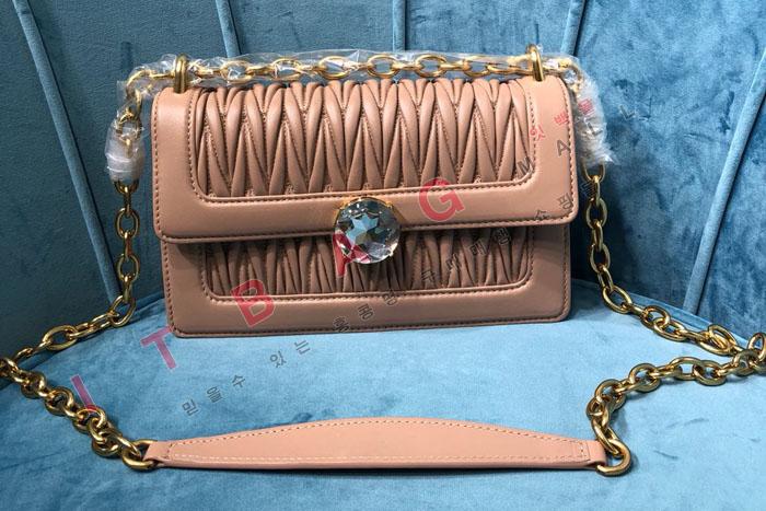 �̿�̿� ���׶� ť�� �����  5BD130-4  (�����̾�)