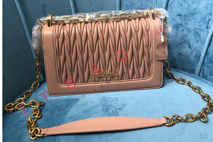 �̿�̿� ���׶� ť�� �����  5BD130-4  (�����̾�)