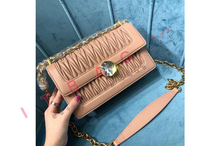 �̿�̿� ���׶� ť�� �����  5BD130-4  (�����̾�)