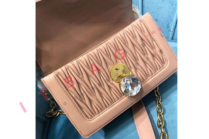 �̿�̿� ���׶� ť�� �����  5BD130-4  (�����̾�)