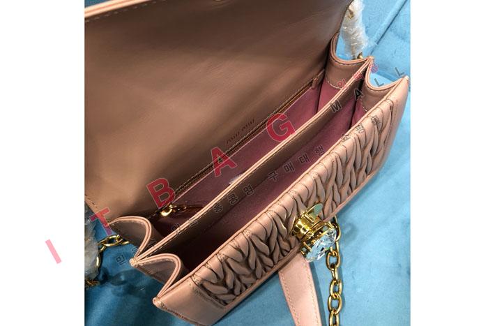 �̿�̿� ���׶� ť�� �����  5BD130-4  (�����̾�)