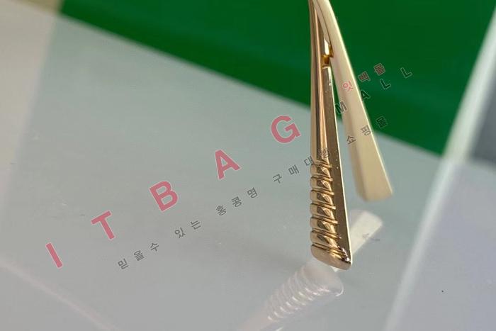 ���װ� ���۶� MD1065
