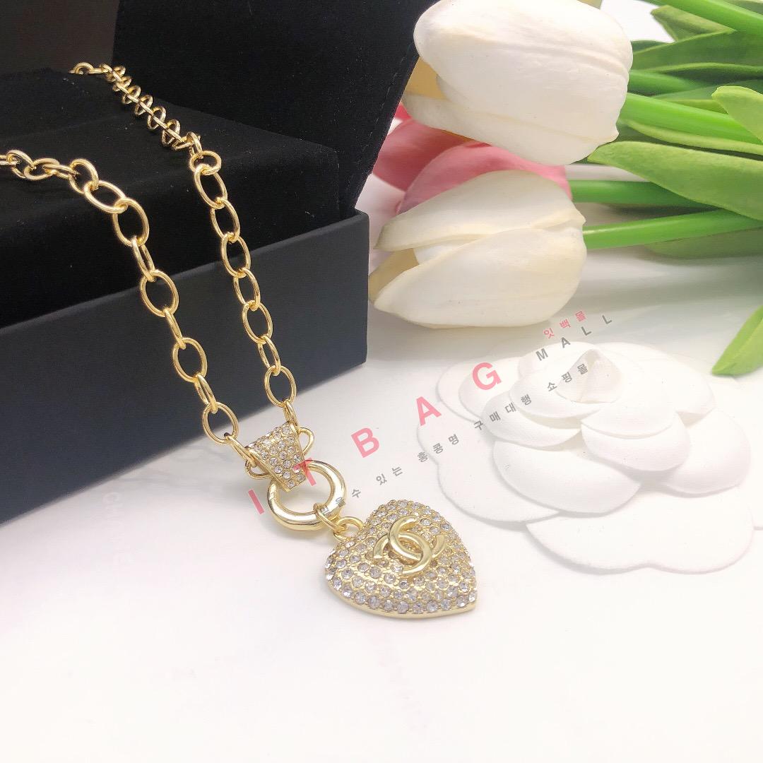 ����  �����   SY7649