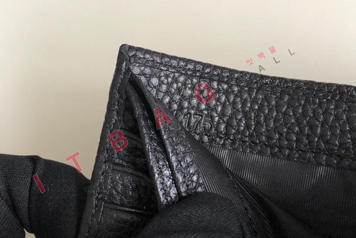 ����� ���� ������  2M0513-19