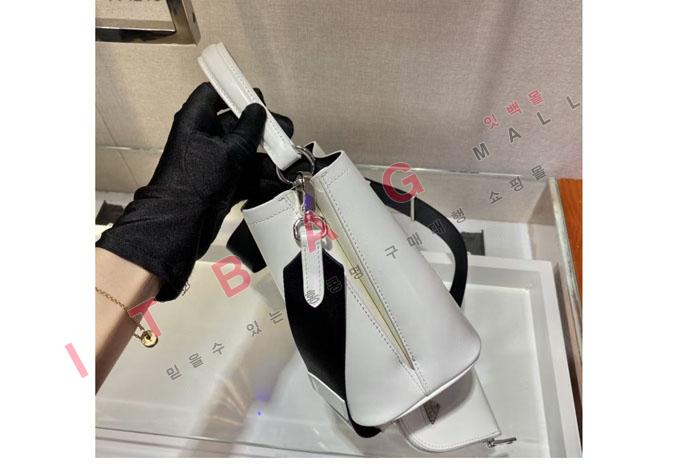 ����� �귯�õ� �ĴϿ� ��Ʈ�� 1BA319-2 (S�ֻ��)