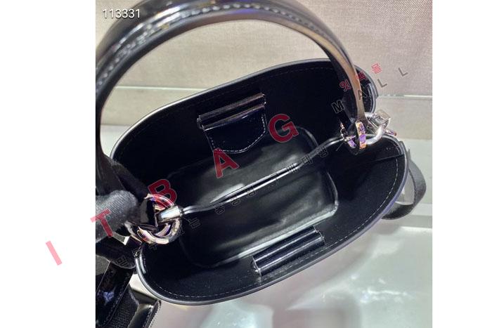 ����� �귯�õ� �ĴϿ� ��Ʈ�� 1BA319 (S�ֻ��)