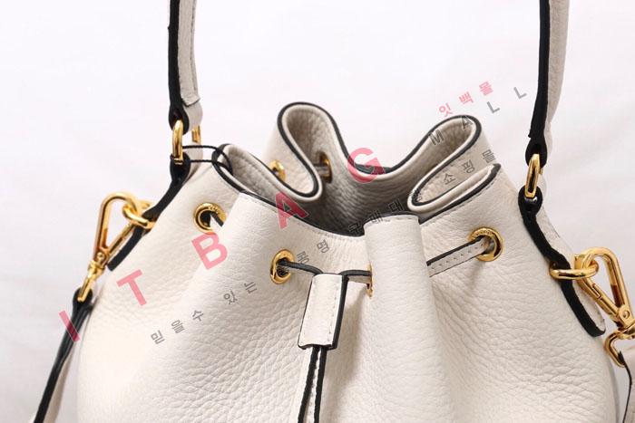 ����� Į�� ���� ��Ŷ�� 1BE018 (S�ֻ��)