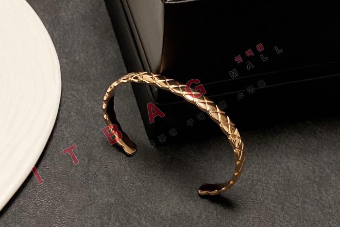 ����  ���� SY4232