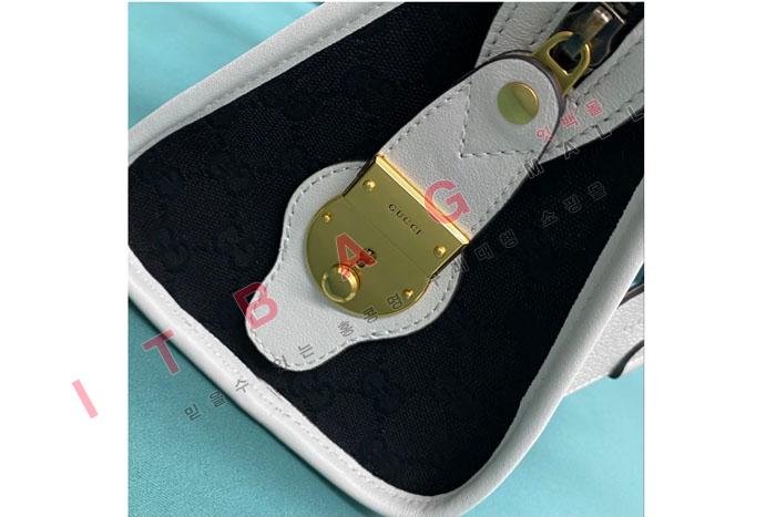���� ���� ĵ���� ž �ڵ�� 715772-3 (�����̾�)