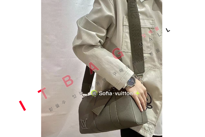 ���̺��� ��Ƽ Ű�� ũ�ν��� M21437 (S�ֻ��)