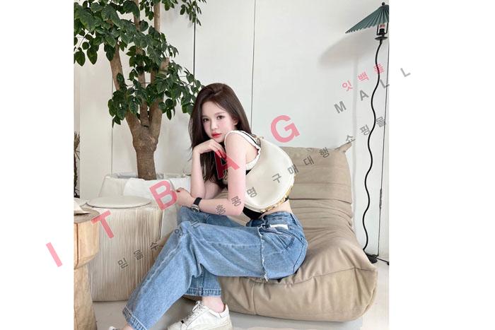 �ҵ� GRAPHY �׶���  ȣ����  FD2142-1