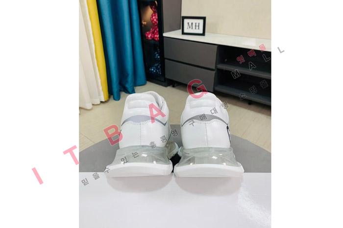 ����� MYB6756