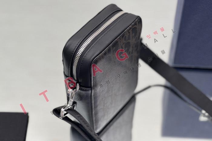 ��� �� ���̽� �̴� ũ�ν��� DR9031-1 �����̾�