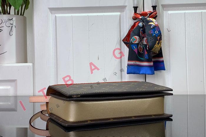 ���̺��� �� ü�� ����  �̴� ũ�ν��� M81830